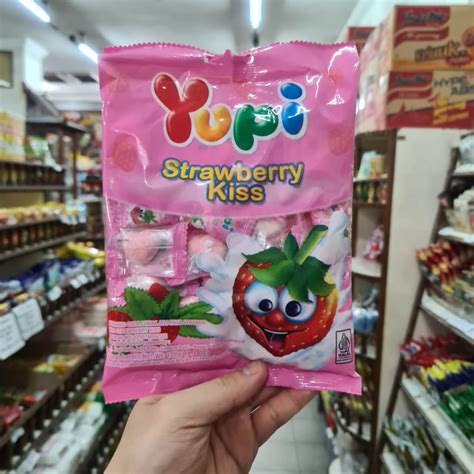 Jual Permen Yupi Strawberry Kiss G Permen Yupi Fruity Puff G