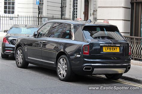 Rolls-Royce Cullinan spotted in London, United Kingdom on 08/31/2019