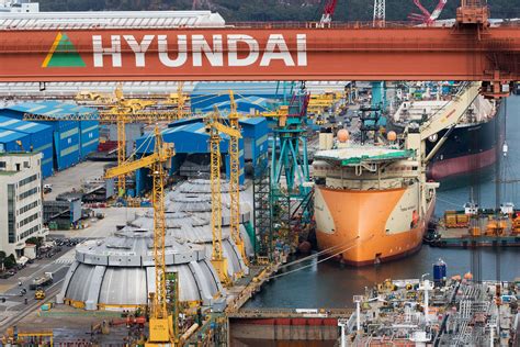 Outlooks Improve At The Worlds Top Two Shipyards Bloomberg