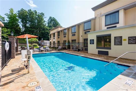 Comfort Inn Tupelo, Mississippi, US - Reservations.com