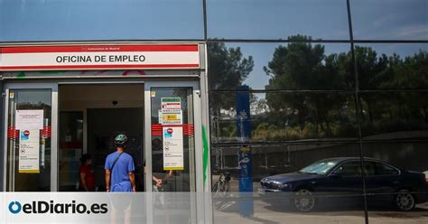 Septiembre modera la creación de empleo con 18 300 trabajadores más y