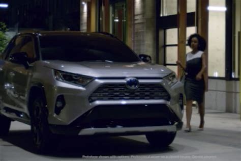 2019 Toyota RAV4 Hybrid Colors, Price, Specs | Shepard Toyota