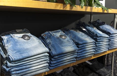 3 Reasons Why Apparel and Fashion Retailers Should Replace Their