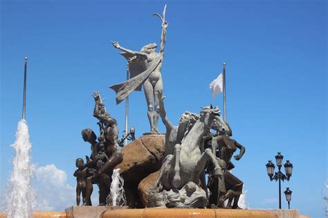 Paseo de la Princesa Fountain in San Juan, Puerto Rico | Puerto rico, Puerto, Paseo