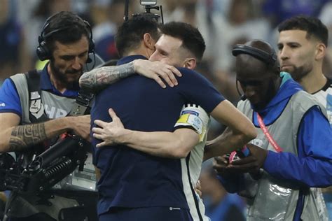 Scaloni Messi Es El Mejor De La Historia No Hay Ninguna Duda