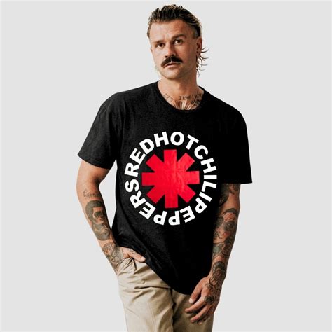 Camiseta Red Hot Chilli Peppers Preta De Banda Rock Masculina E