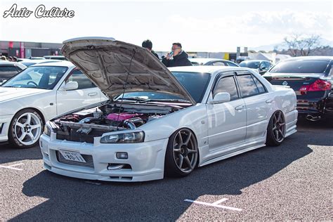 SR34 SEDAN