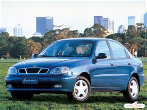 Fotos Del 2002 Daewoo Lanos Imágenes 2002 Daewoo Lanos En Puerto Rico