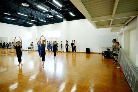 Estudiantes De La Uanl Perfeccionan Su T Cnica De La Danza