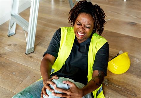 Female Construction Worker Getting Injured Premium Photo Rawpixel