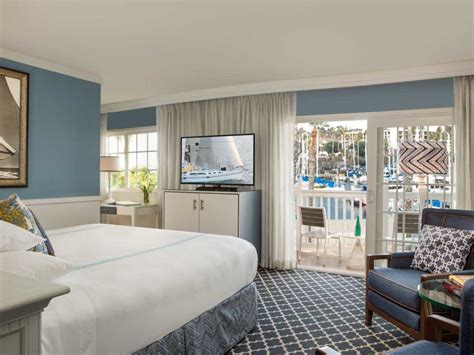 Redondo Beach Marina Hotel Rooms & Suites | South Bay LA