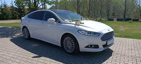 Auto do ślubu wynajem perłowy Ford Mondeo Auto do ślubu Białystok