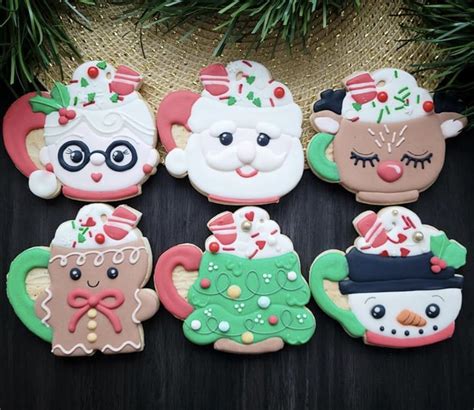 Pin By Marcia Bratkoski On Biscoitos Christmas Cookies Decorated