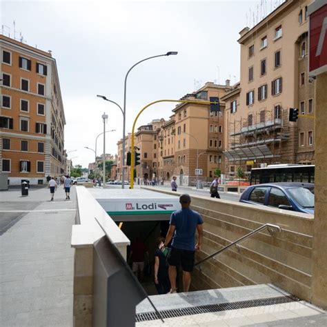 Stazione Colosseo Fori Imperiali Metro C