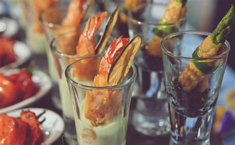 5 Heerlijke Aperitiefhapjes In Glaasjes Seafood Snack Catering Food