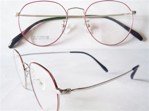 T111 Pure Titanium Eyeglass Frame