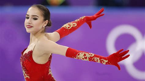 Winter Olympics 15 Year Old Alina Zagitova Wins Figure Skating Gold Cbbc Newsround