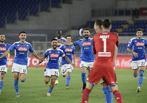 Juve Due Rigori Sbagliati E La Coppa Italia La Vince Il Napoli