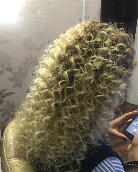 Img X Long Blonde Curly Spiral Perm Hair Flickr