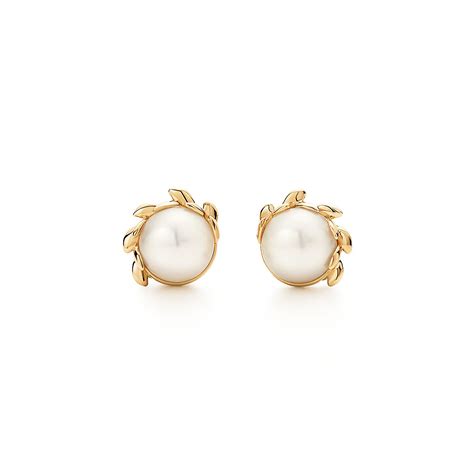 Paloma Picasso® Olive Leaf Earrings In 18k Gold With Freshwater Cultured Pearls Tiffany And Co