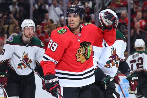 Blackhawks’ Andreas Athanasiou Moves Back Into Spotlight With Big Performance Friday Chicago