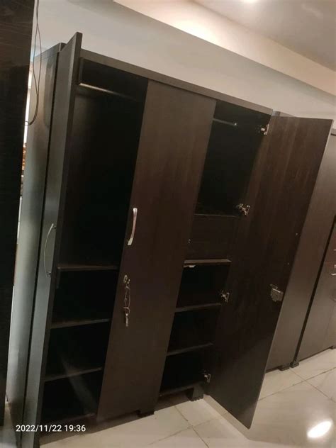 Wooden 2 Doors Wardrobe With Locker At Rs 20000 Piece In Bhubaneswar