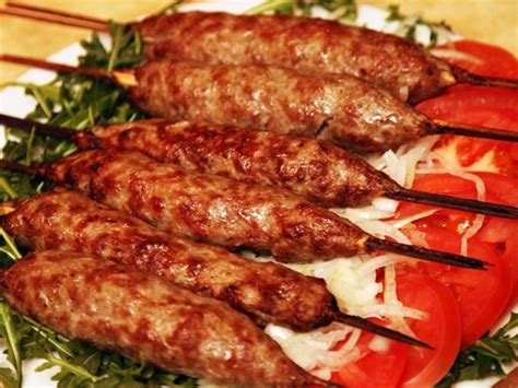 Люля-кебаб из баранины. 4 порции 1 кг. фарша из баранины 1 крупная ...