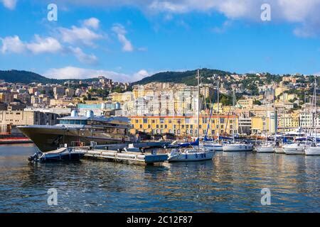 Genua Italien August Il Grande Bigo Und Riesenrad In Porto