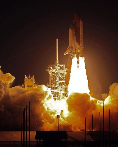 24 Spectacular Space Shuttle Launch Images