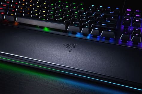 RAZER HUNTSMAN ELITE | Nordic Game Supply