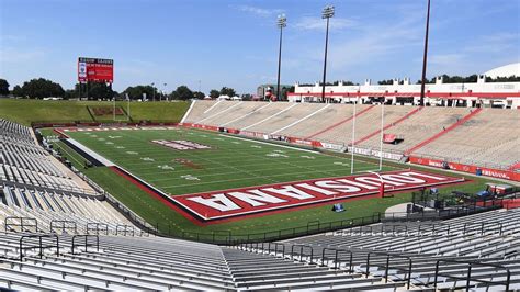 Motivational Video Shows Revamped Tunnel Leading to Cajun Field