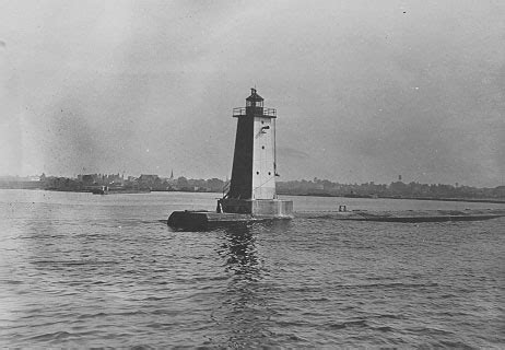 Manistique Breakwater Lighthouse, MI