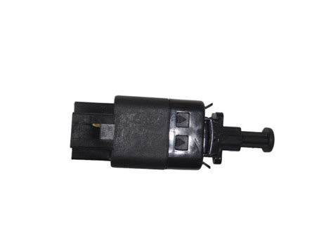 Interruptor Luz Freno Chevrolet Aveo Sail Spark Patas Italur