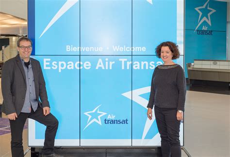 Pax Air Transat Et Moment Factory D Voilent Une Installation