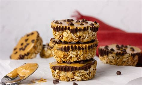 No Bake Peanut Butter Chocolate Oat Cups Fit Healthy Macros