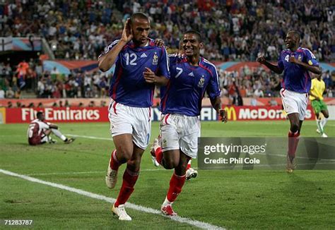 728 Thierry Henry Celebrates France Stock Photos, High-Res Pictures ...