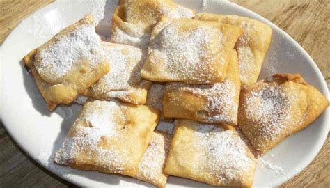 Ravioli Dolci Di Carnevale Irresistibili Ripieni Con La Marmellata Di