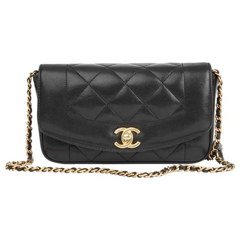 2015 Chanel Black Quilted Lambskin Mini Reissue Diana Classic Single