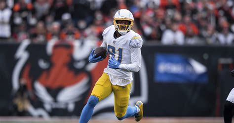 Mike Williams, Chris Harris Jr. on Chargers' COVID-19 List Ahead of ...