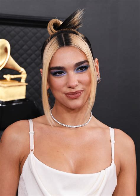 Dua Lipa Así Han Sido Los Looks Beauty De Los Grammy 2020