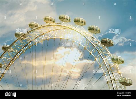 London eye sunset hi-res stock photography and images - Alamy