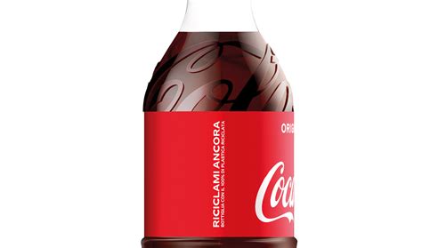 Coca Cola Lancia La Bottiglia Realizzata Con Il Di Rpet