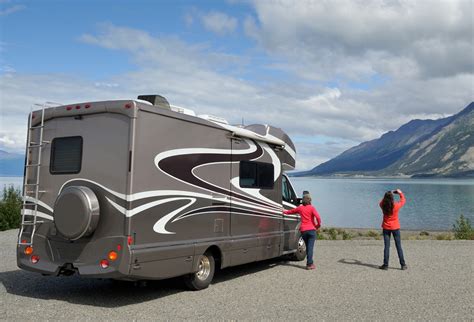 Bad Credit RV Loans & Refinancing in Canada | BHM Financial
