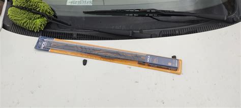 Щетка стеклоочистителя каркасная HOLA HB2416 600 мм — Lada Калина ...