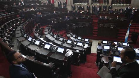 Diputados Electos Asisten Al Organismo Legislativo Para Participar En