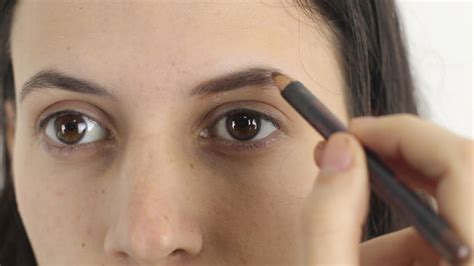 How To Do Eyebrows With Eyeliner Pencil Lisaroberge Blog