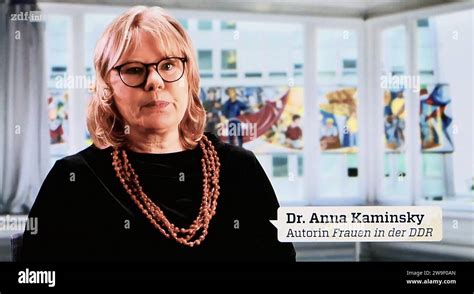 Dr Anna Kaminsky Autorin Frauen In Der Ddr Zdf Info Dr