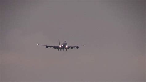 Heavy Boeing 747 Crosswind Landing Lufthansa 432 Chicago Ohare