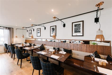 dining   small island   restaurants  islands   uk