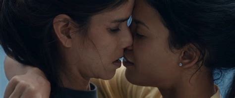 Patricia Velasquez Nude In Lesbian Sex Scene Liz In September 2014